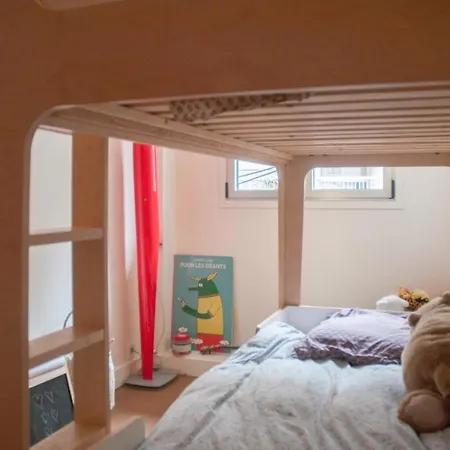 Beautiful Apartment With Balcony In Paris! Apartment Paris